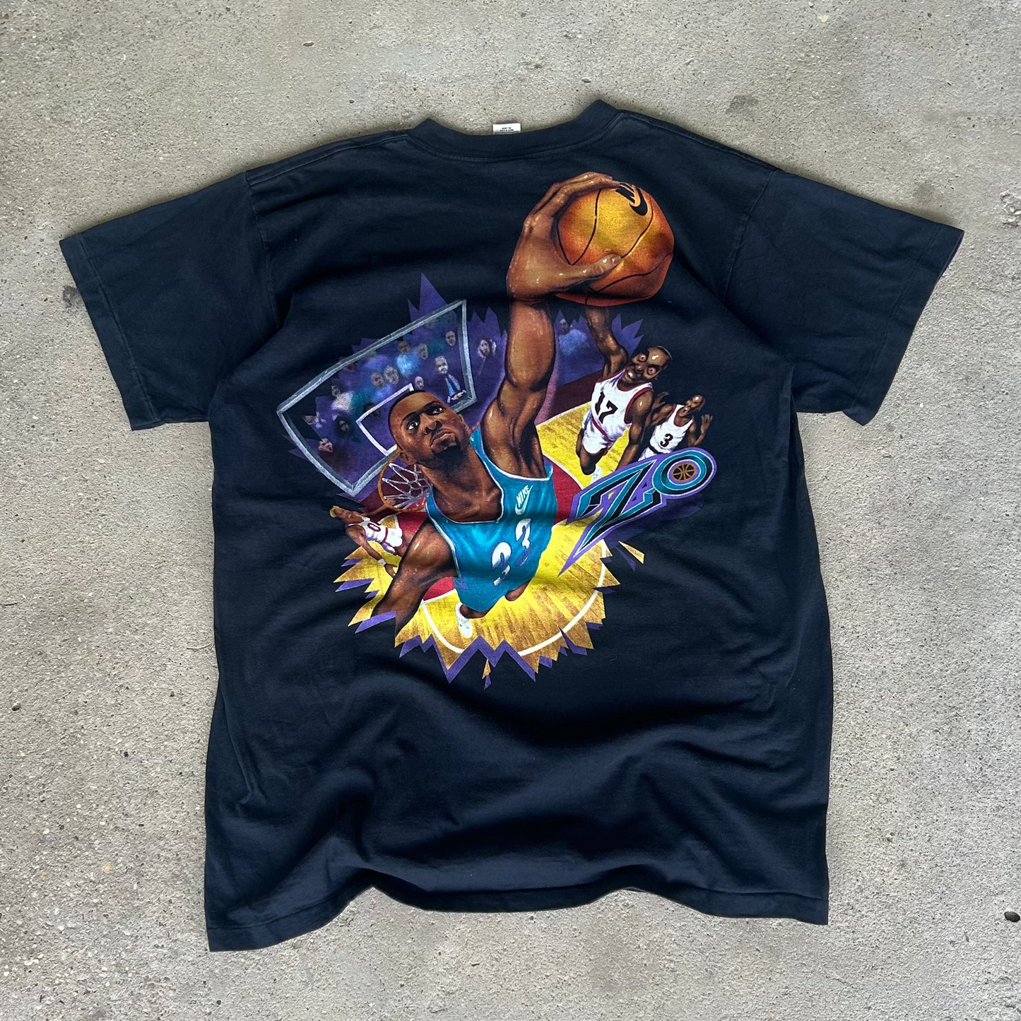 Vintage 90's Nike Alonzo Mourning Charlette Hornets NBA T-Shirt
