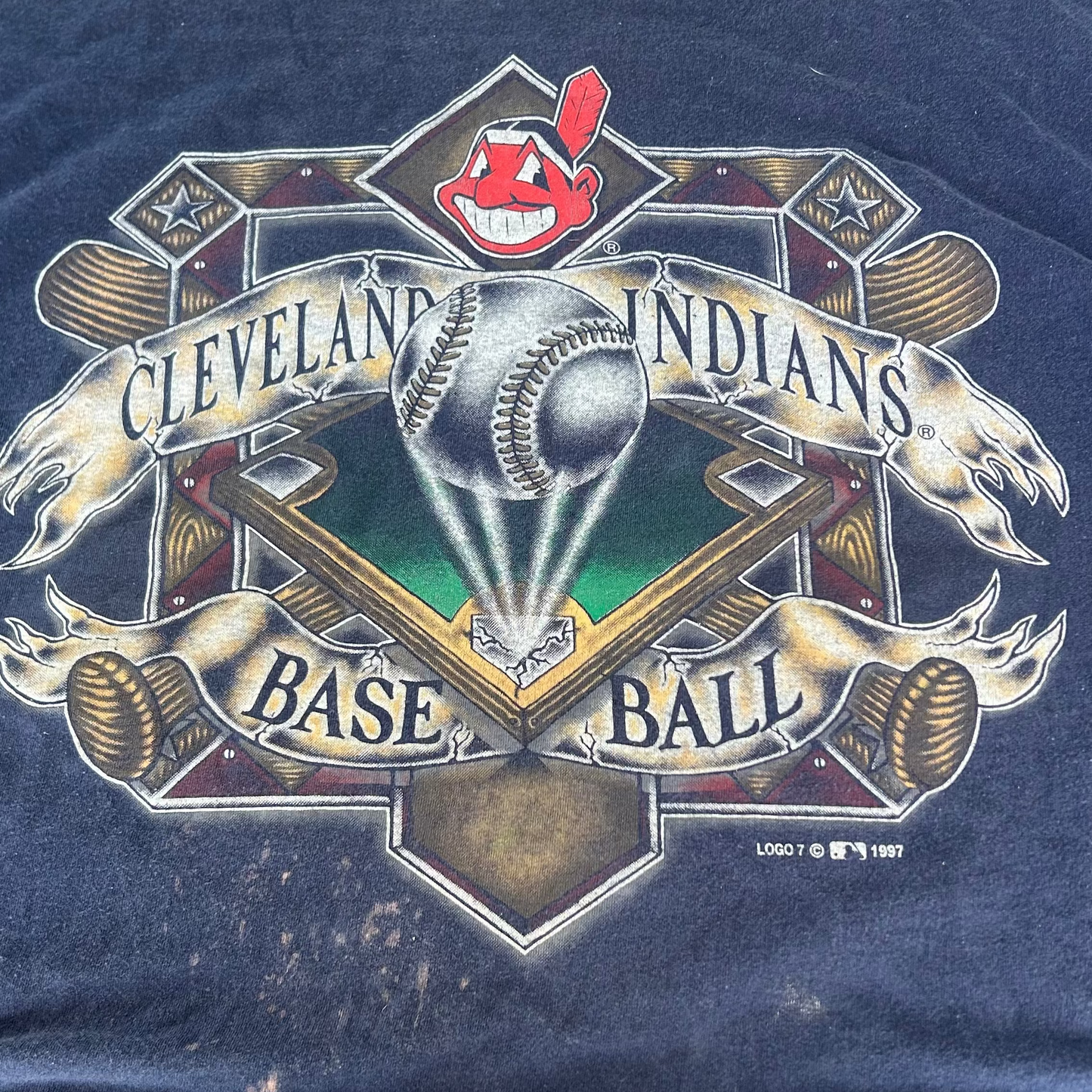Vintage 1997 Cleveland Indians MLB Baseball T-Shirt