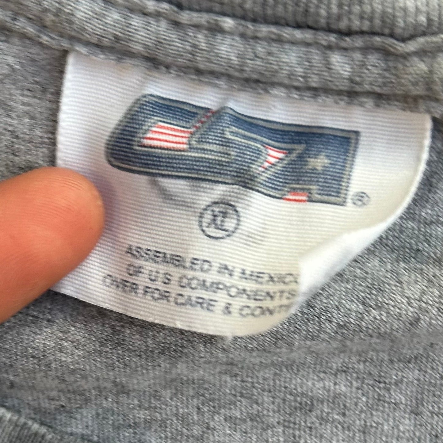 Vintage 2000 Ken Griffey Jr. MLB Tshirt