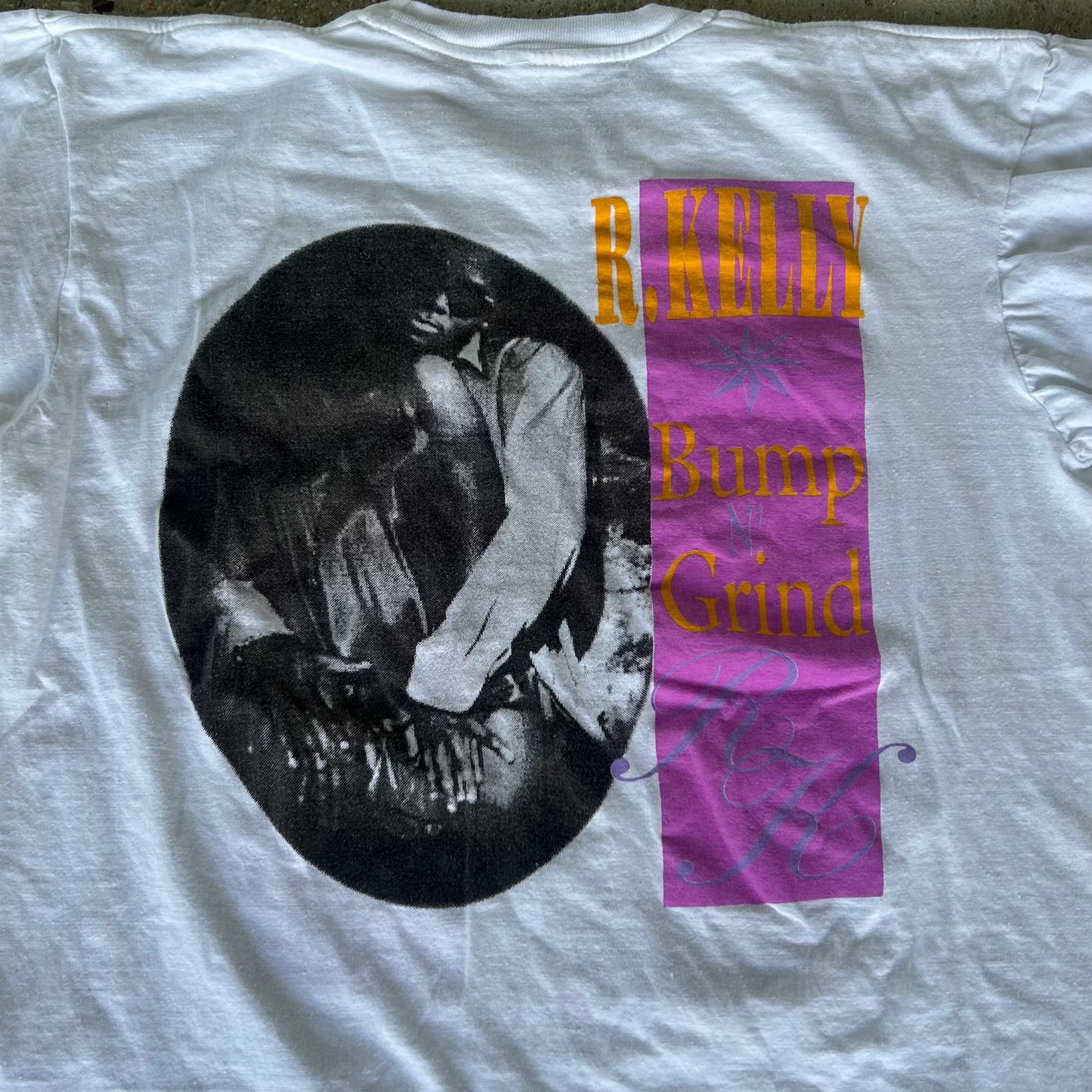 Vintage 1993 R.Kelly Bump and Grind Music T-Shirt
