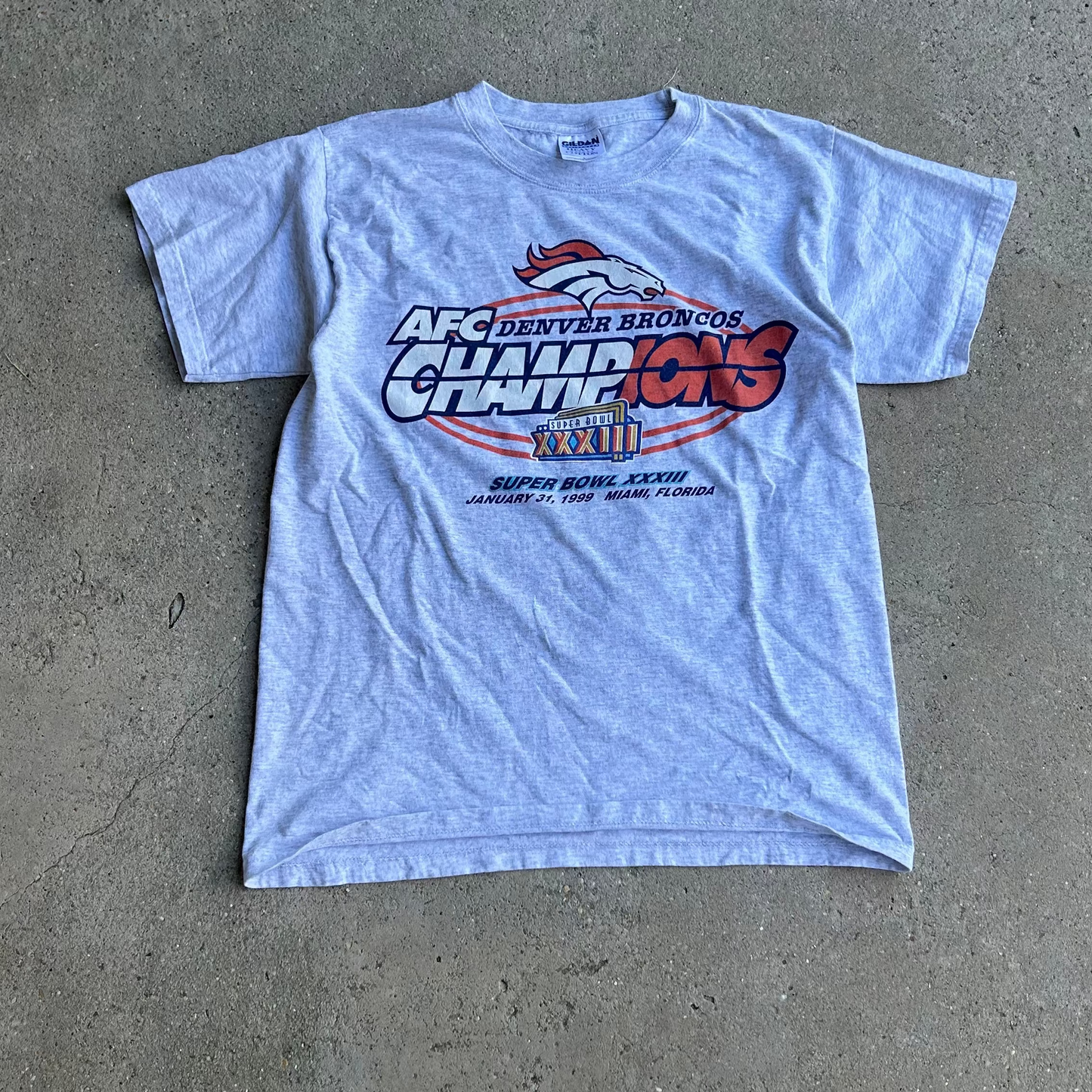 Vintage 1999 Denver Broncos SuperBowl NFL T-SHirt